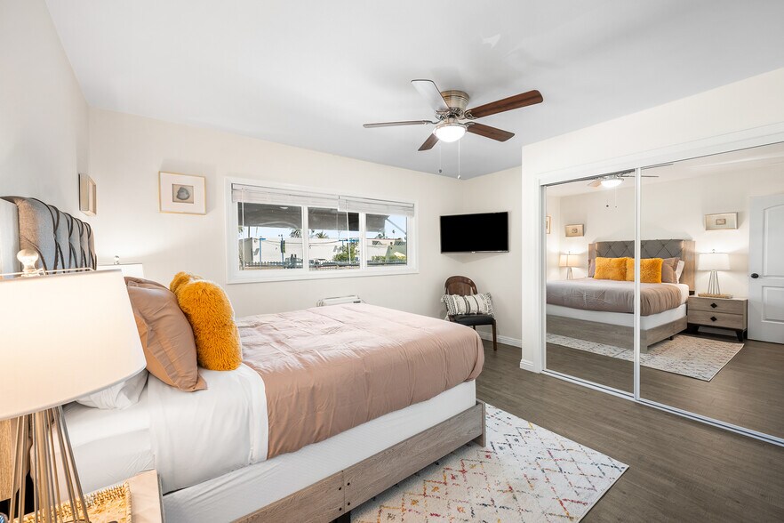 1837 E Colorado Blvd, Pasadena, CA à vendre - Photo de l’immeuble – Image 3 sur 37