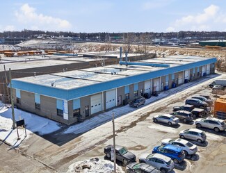 Plus de détails pour 1300-1314 Av Laplace, Laval, QC - Industriel/Logistique à louer
