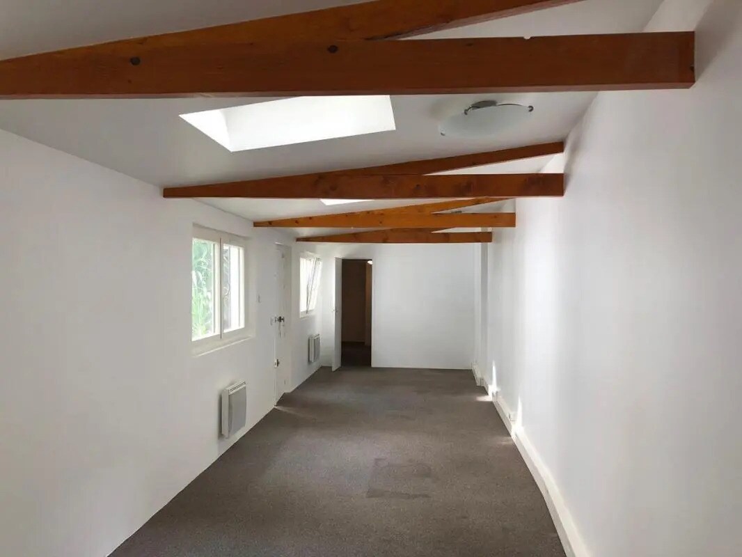 Bureau dans Paris à louer Photo de l’immeuble– Image 1 sur 6