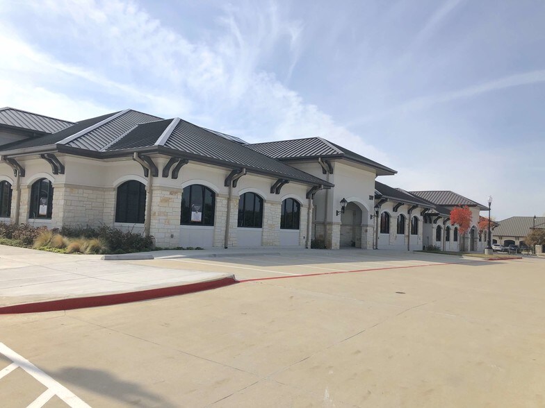 8501 Wade Blvd, Frisco, TX à louer - Photo de l’immeuble – Image 3 sur 13