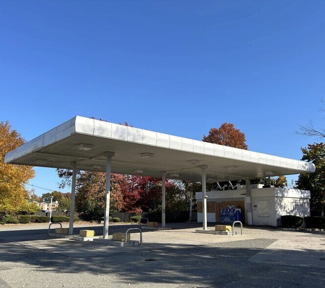 90 Route 46 E, Fairfield, NJ à vendre - Photo de l’immeuble – Image 1 sur 1