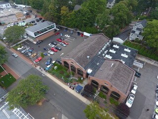 215 Elm St, New Canaan, CT à louer - Photo de l’immeuble – Image 2 sur 11