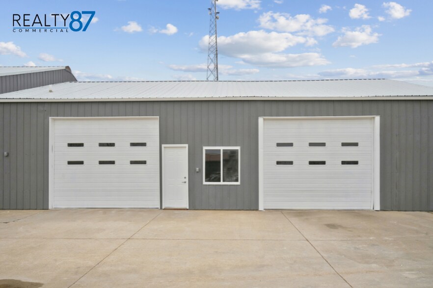 1620 W Post Rd SW, Cedar Rapids, IA à vendre - Photo de l’immeuble – Image 3 sur 19