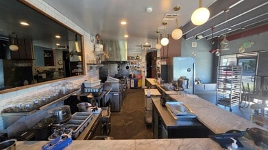 5583-5597 W Pico Blvd, Los Angeles, CA à louer Photo intérieure– Image 1 sur 4