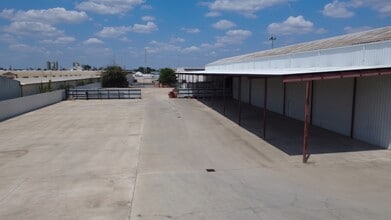 5890 Allday Dr, Houston, TX à louer Aérien– Image 2 sur 5