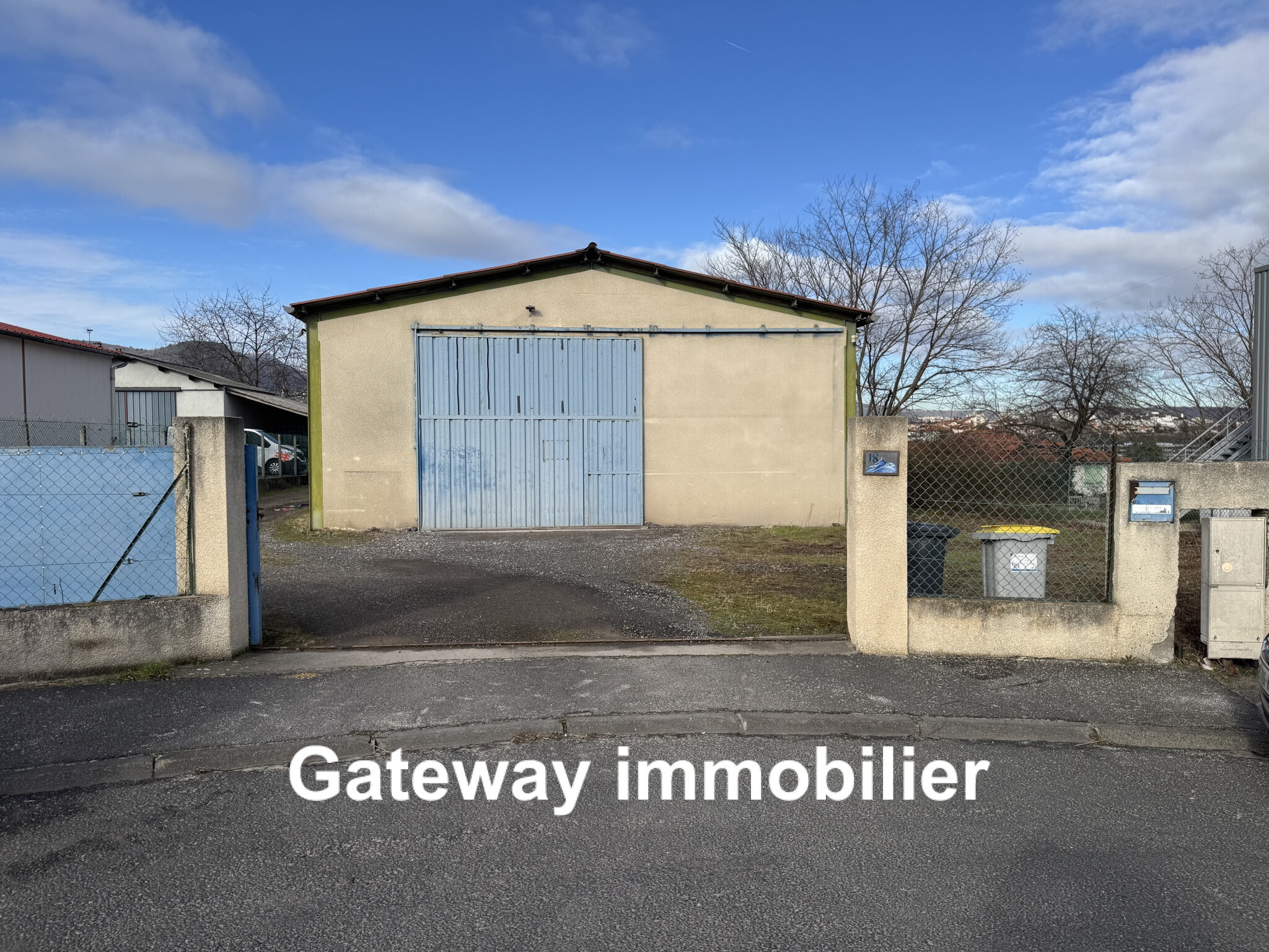 Industriel/Logistique dans Romagnat à louer Photo de l’immeuble– Image 1 sur 10