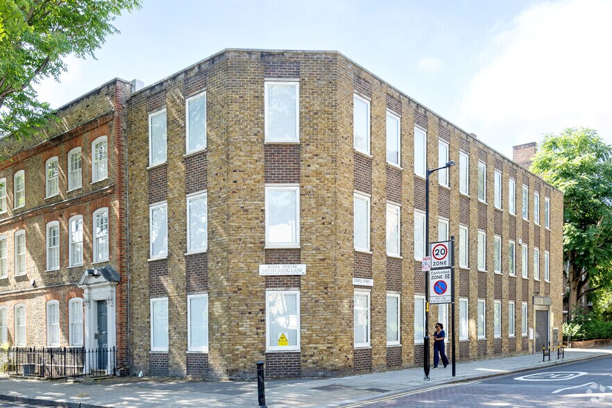 142-146 Long Ln, Londres à louer - Photo de l’immeuble – Image 2 sur 2
