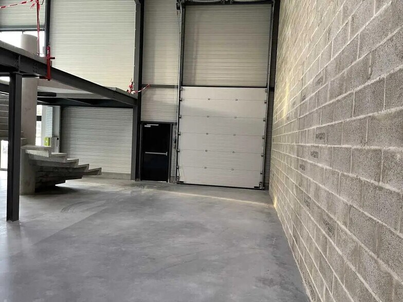 Local d’activités dans Beauvais à louer - Photo intérieure – Image 2 sur 7