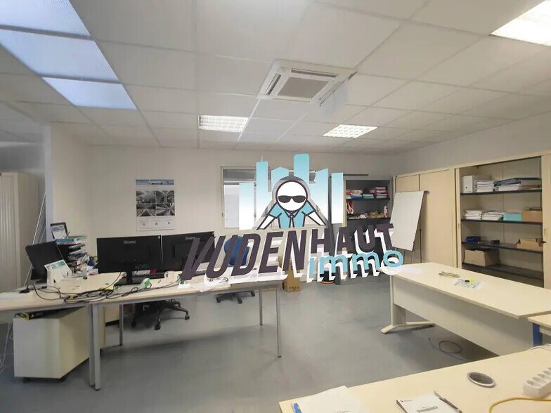Bureau dans CASTELNAU-D'ESTRETEFONDS à vendre - Photo de l’immeuble – Image 3 sur 9