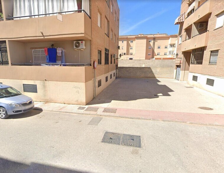Calle Alcaparra, 1, Atarfe, Granada à vendre - Photo de l’immeuble – Image 2 sur 2