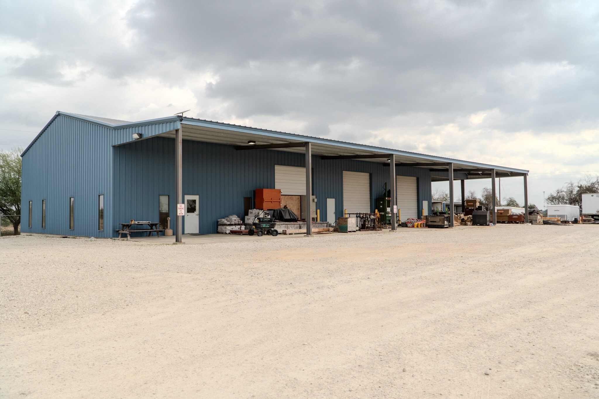 945 Huser Blvd, Schulenburg, TX à louer Photo intérieure– Image 1 sur 19