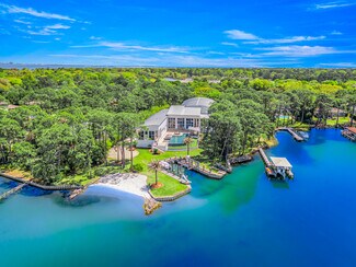 Plus de détails pour 239 Yacht Club Dr NE, Fort Walton Beach, FL - Spécialisé à vendre