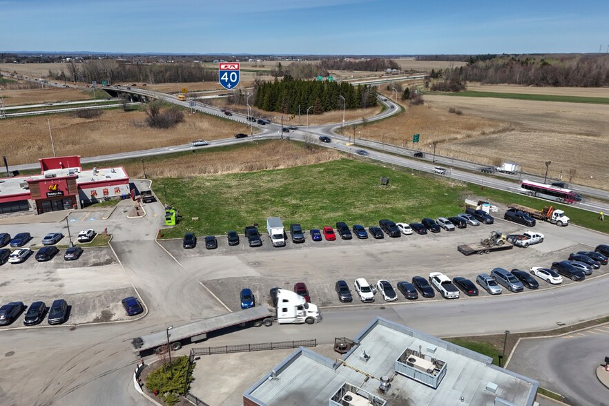 Blvd Louis-Philippe-Picard, Repentigny, QC à vendre - Photo de l’immeuble – Image 3 sur 6