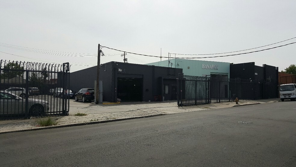 1638 23rd St, Los Angeles, CA à vendre - Photo de l’immeuble – Image 3 sur 17
