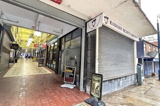 Plus de détails pour 1-15 Piccadilly Arcade, Stoke On Trent - Local commercial à louer