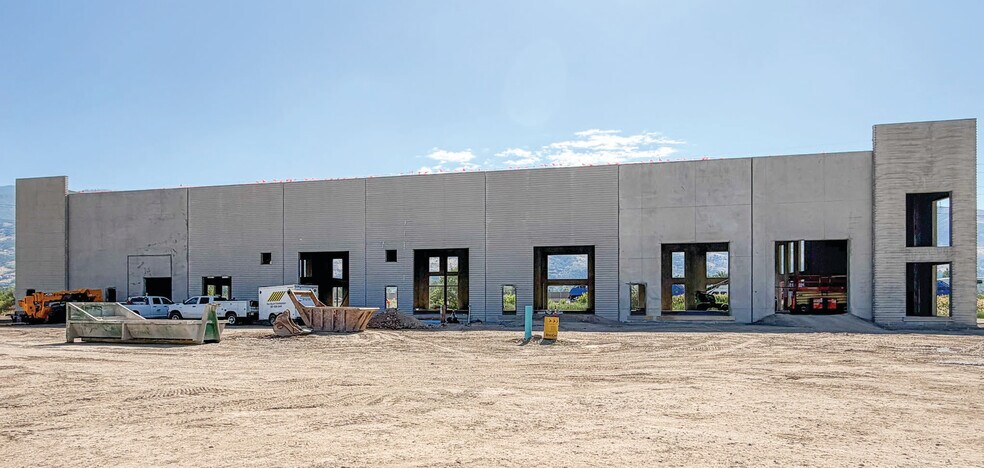 1041 N 950 W, Centerville, UT à louer - Photo de la construction – Image 3 sur 4