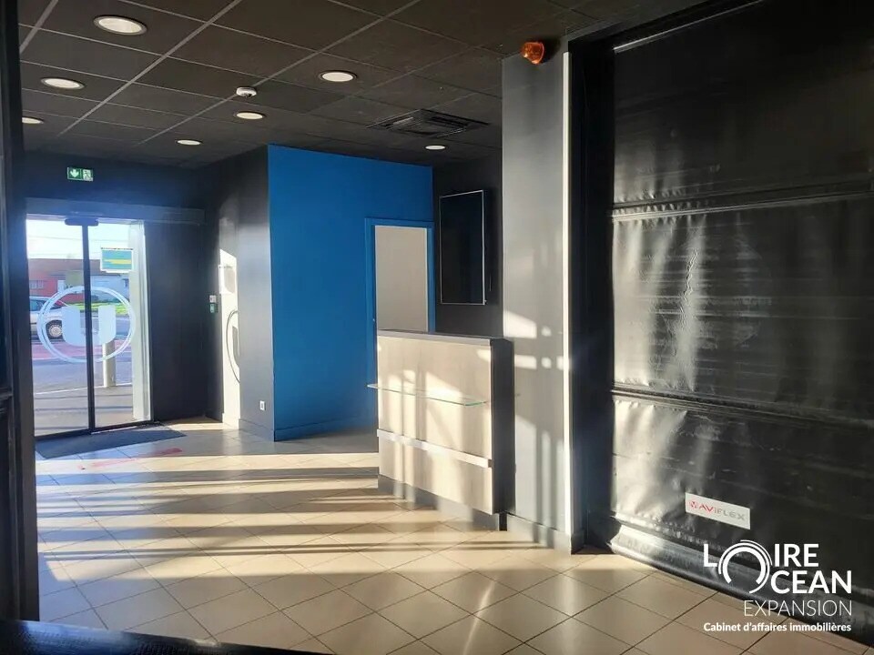 Local commercial dans Paimboeuf à louer Hall d’entrée– Image 1 sur 9