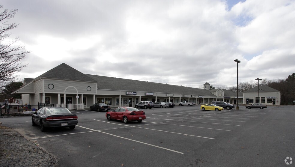 473 South St W, Raynham, MA à louer - Photo principale – Image 1 sur 3