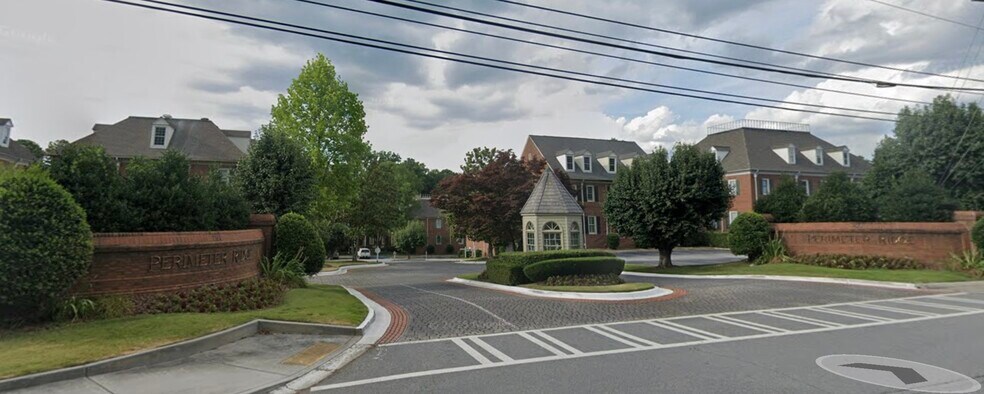 750 Hammond Dr NE, Atlanta, GA à louer - Photo de l’immeuble – Image 2 sur 25