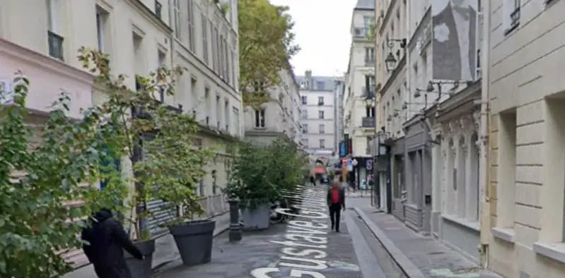 Local commercial dans Paris à louer - Photo de l’immeuble – Image 2 sur 2