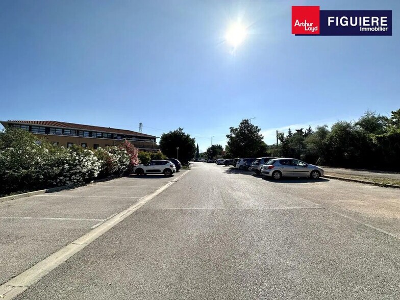 190 Rue Marcelle Isoard, Aix-en-Provence à louer - Photo de l’immeuble – Image 2 sur 11