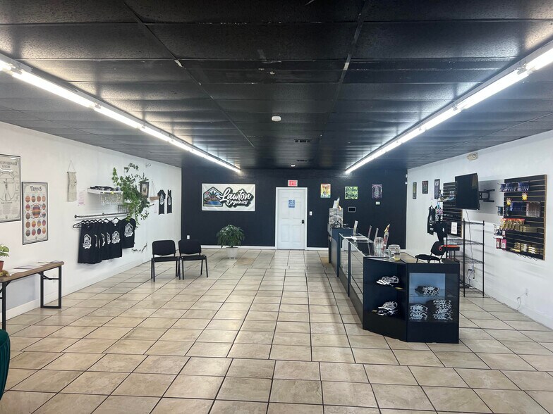 1802-1816 NW Fort Sill Blvd, Lawton, OK à louer - Photo de l’immeuble – Image 1 sur 8