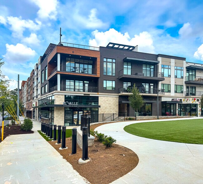 1350 Dresden Dr, Brookhaven, GA à louer - Photo de l’immeuble – Image 2 sur 4