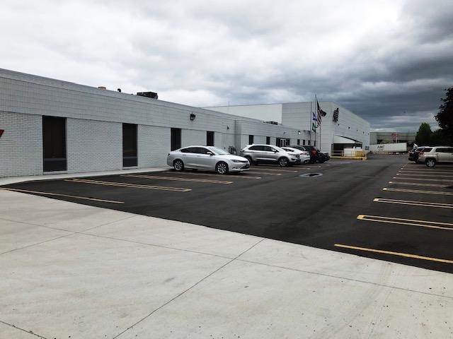 36930 Industrial Rd, Livonia, MI à louer - Photo de l’immeuble – Image 3 sur 5