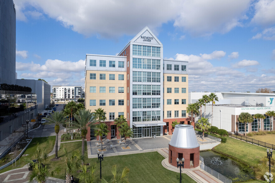 245 Riverside Ave, Jacksonville, FL à louer - Photo de l’immeuble – Image 2 sur 6