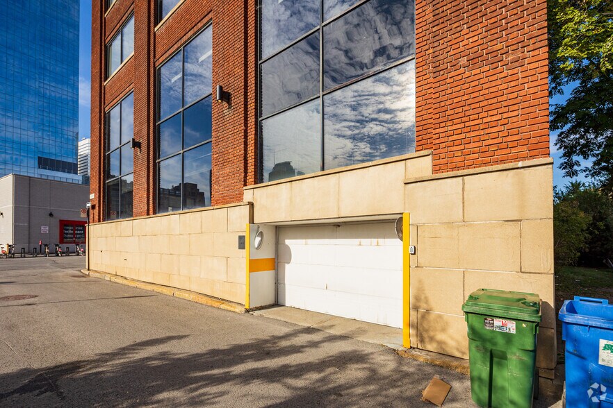 740 Rue Saint-Maurice, Montréal, QC à louer - Photo de l’immeuble – Image 3 sur 6