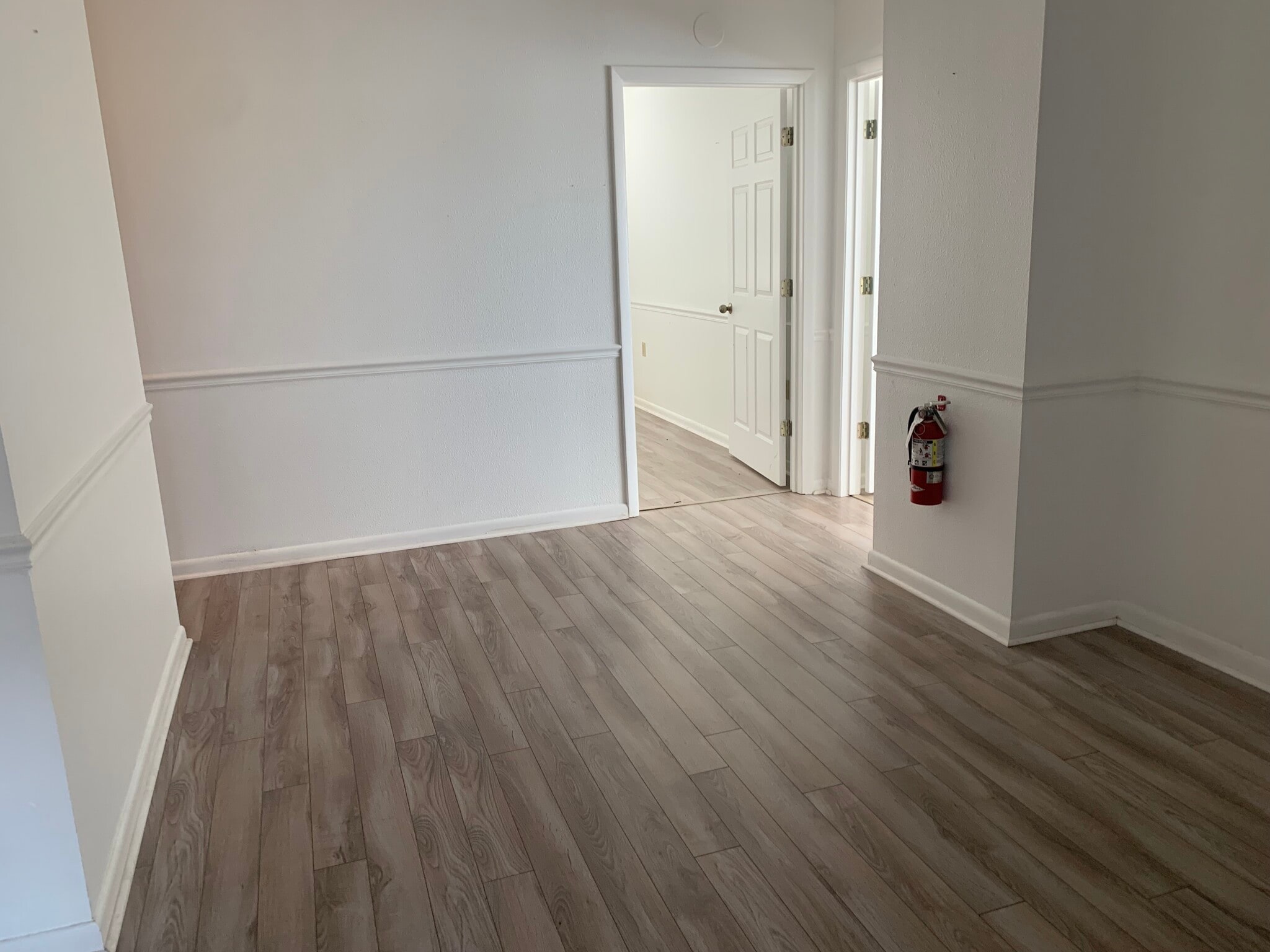 2061 Englewood Rd, Englewood, FL à vendre Photo intérieure– Image 1 sur 8