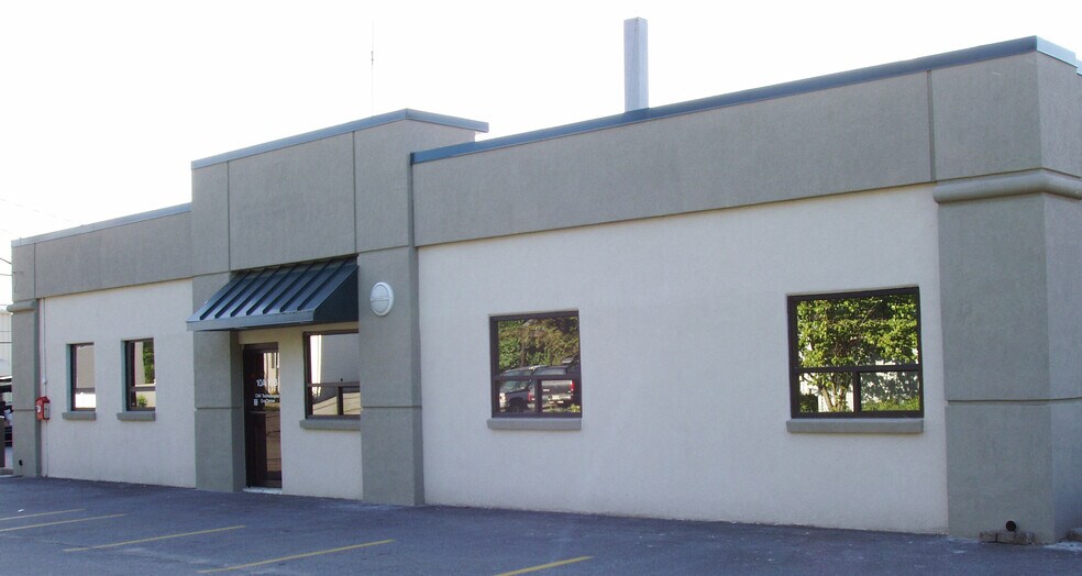 10-22 Henshaw St, Woburn, MA à louer - Photo de l’immeuble – Image 3 sur 7