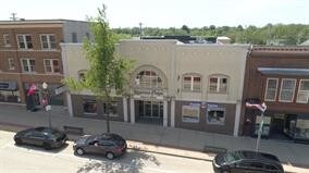 135 W Main St, Stoughton, WI à louer - Photo de l’immeuble – Image 3 sur 7