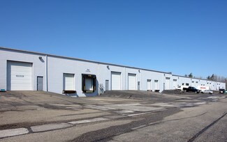 Plus de détails pour 2307 E Aurora Rd, Twinsburg, OH - Local d'activités à louer