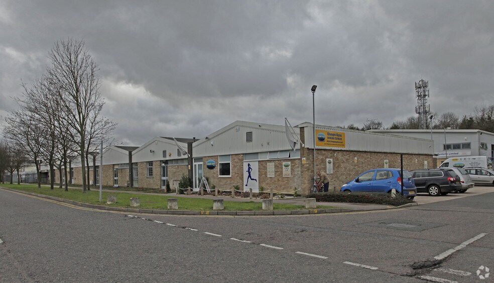 Wedgwood Way, Stevenage à louer - Photo principale – Image 1 sur 1