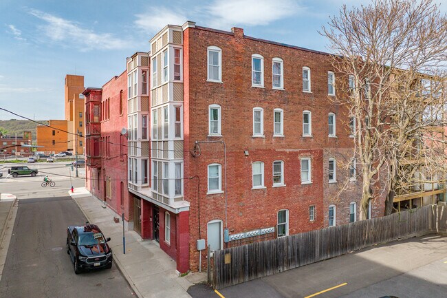 Plus de détails pour 24 Centenary St, Binghamton, NY - Logement à vendre