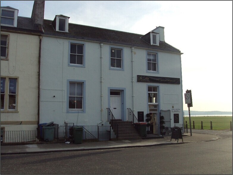 16 Wellington Sq, Ayr à vendre - Photo de l’immeuble – Image 2 sur 2