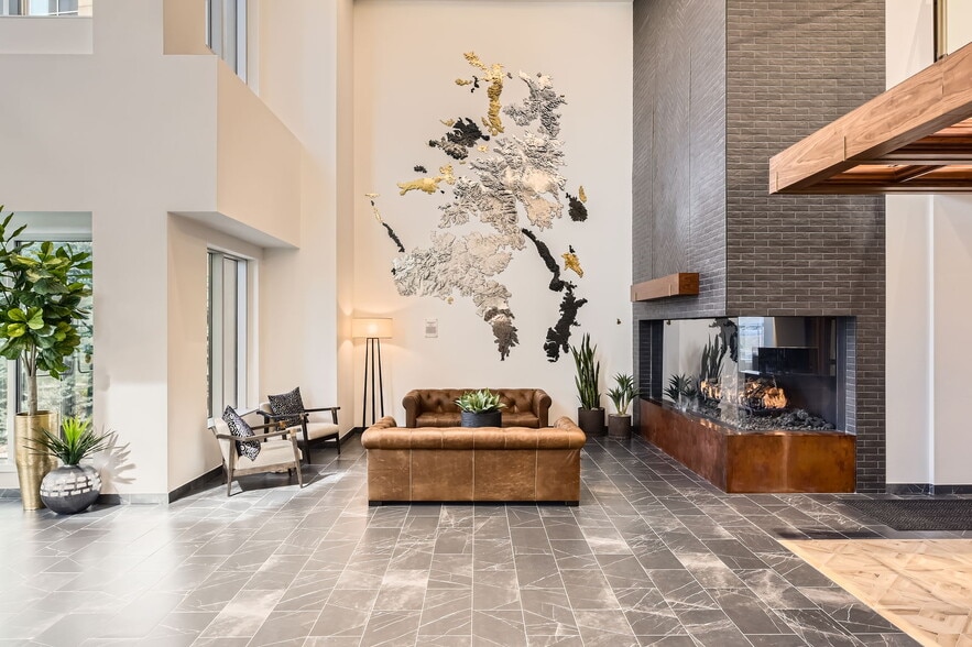 9510 S Meridian Blvd, Englewood, CO à louer - Hall d’entrée – Image 2 sur 10