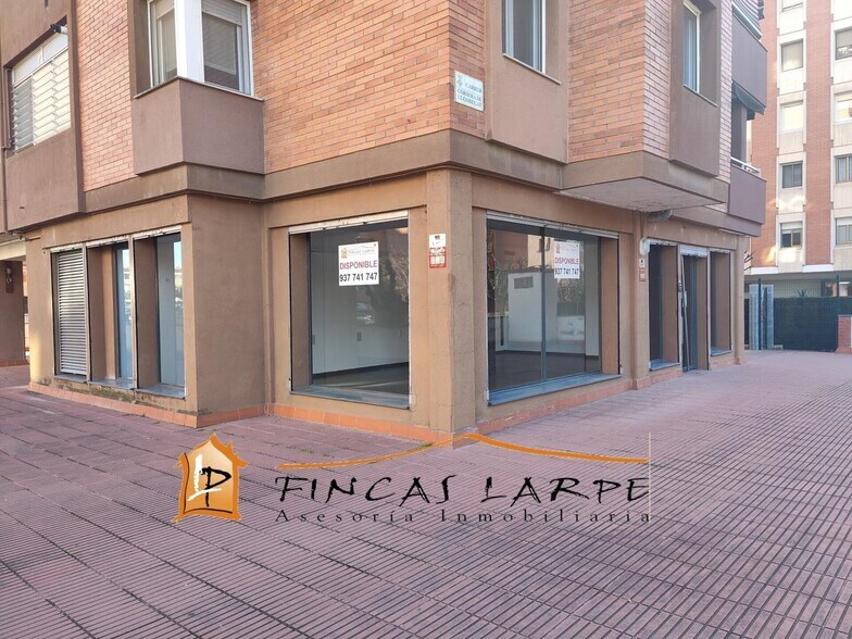 Local commercial dans Martorell, Barcelona à louer - Photo de l’immeuble – Image 2 sur 5