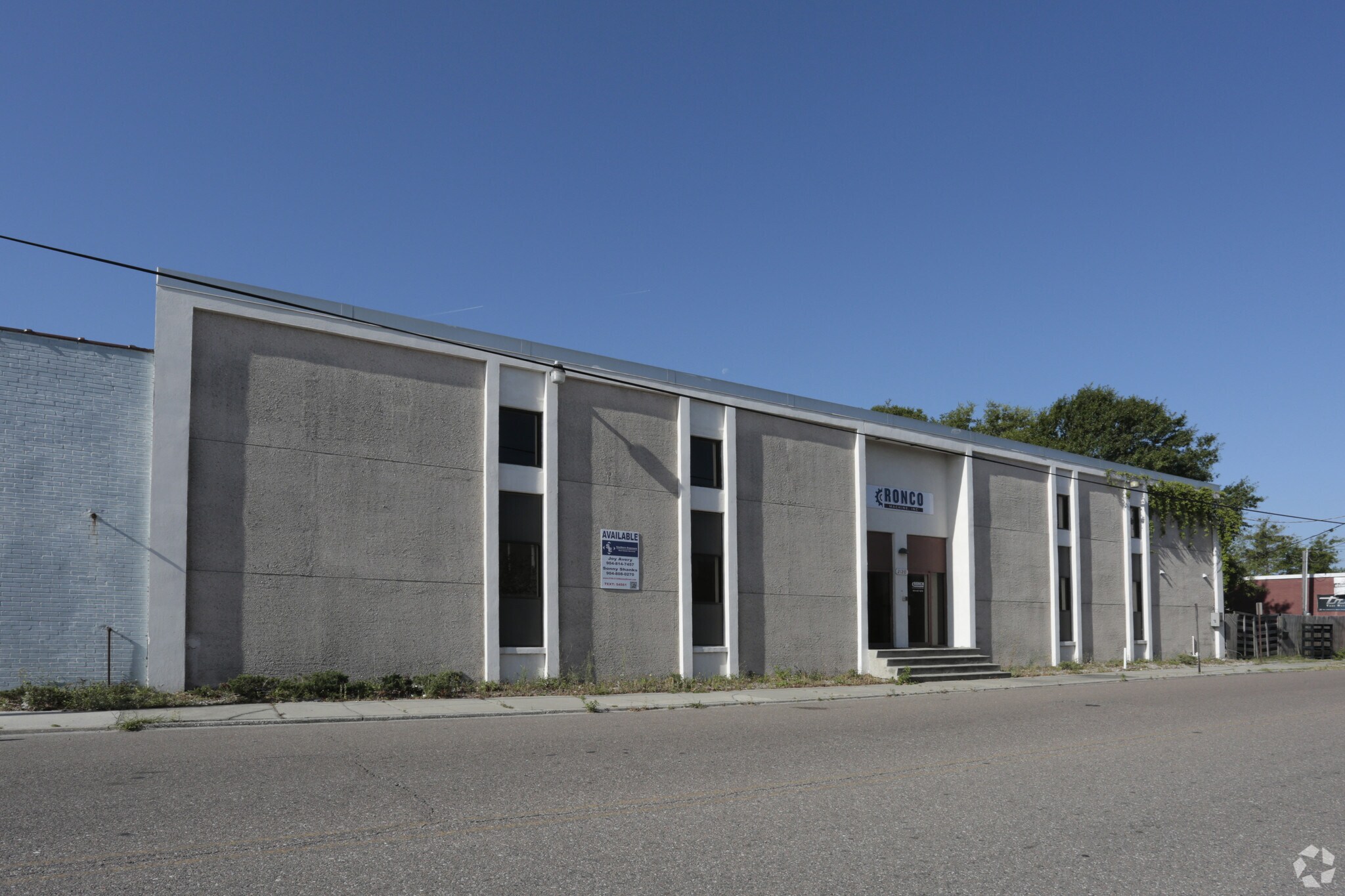 2120 Dennis St, Jacksonville, FL à louer Photo principale– Image 1 sur 7