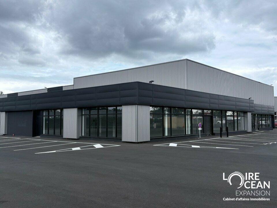 Local commercial dans Angers à louer Photo de l’immeuble– Image 1 sur 11