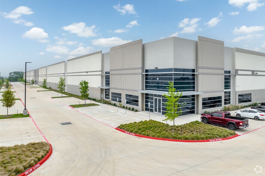 1425 Susurro Pky, San Marcos, TX à louer - Photo principale – Image 1 sur 30