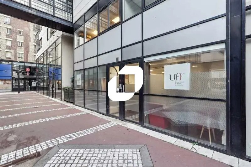 Bureau dans Enghien-les-Bains à louer - Photo de l’immeuble – Image 1 sur 14