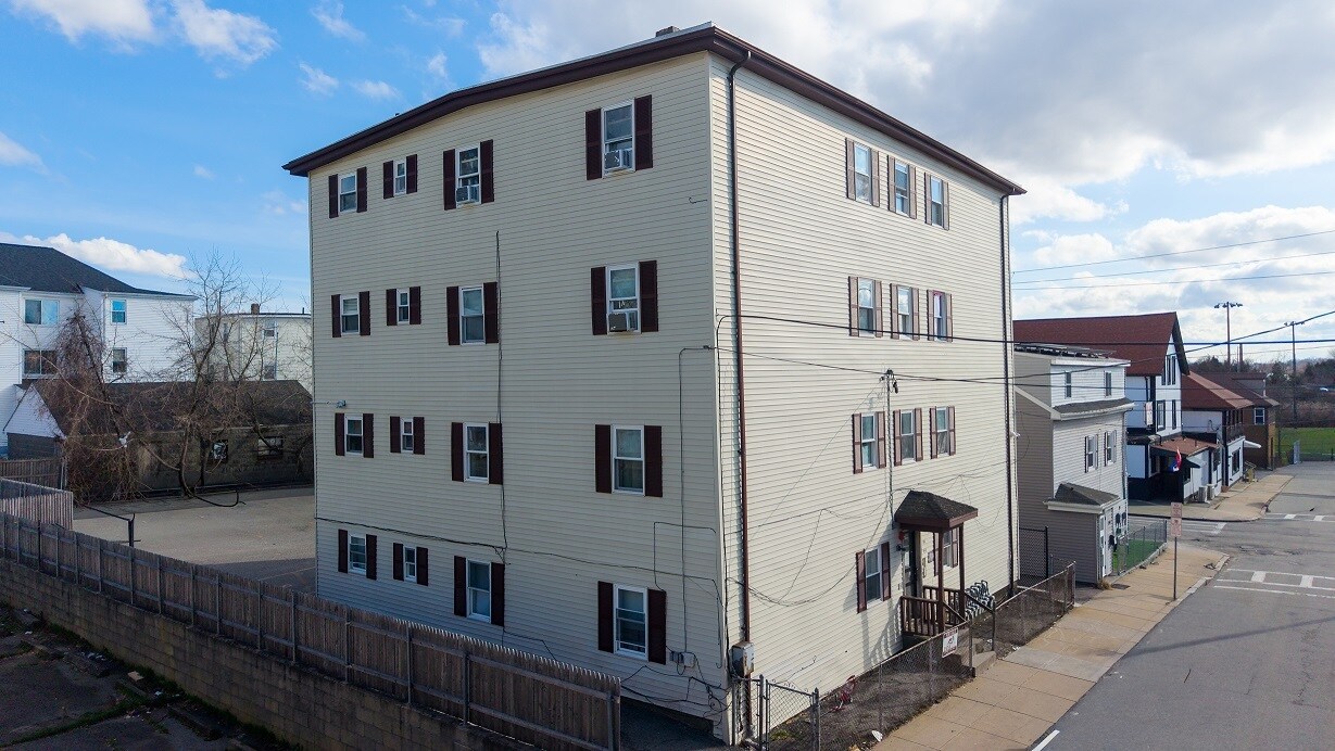 144 Choate St, Fall River, MA à vendre Photo principale– Image 1 sur 34