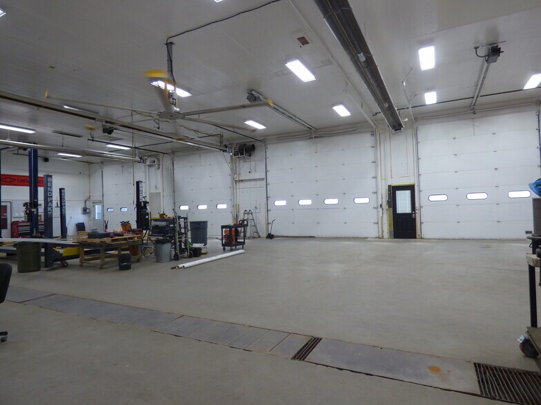 10198 614th Ave, Minnesota Lake, MN à vendre - Photo intérieure – Image 3 sur 5