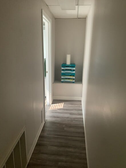 505-511 Norwich Rd, Plainfield, CT à louer - Photo intérieure – Image 3 sur 7