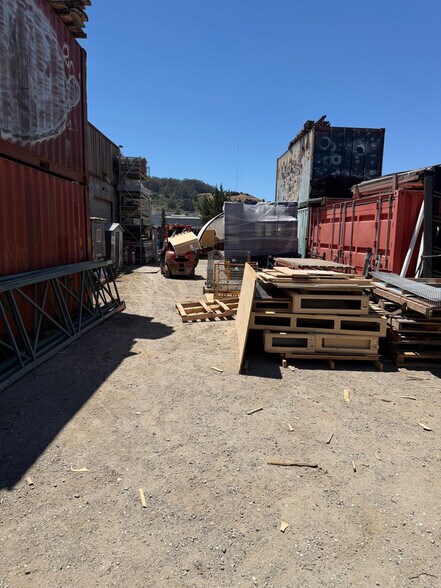1339 Yosemite Ave, San Francisco, CA à louer - Photo de l’immeuble – Image 2 sur 5