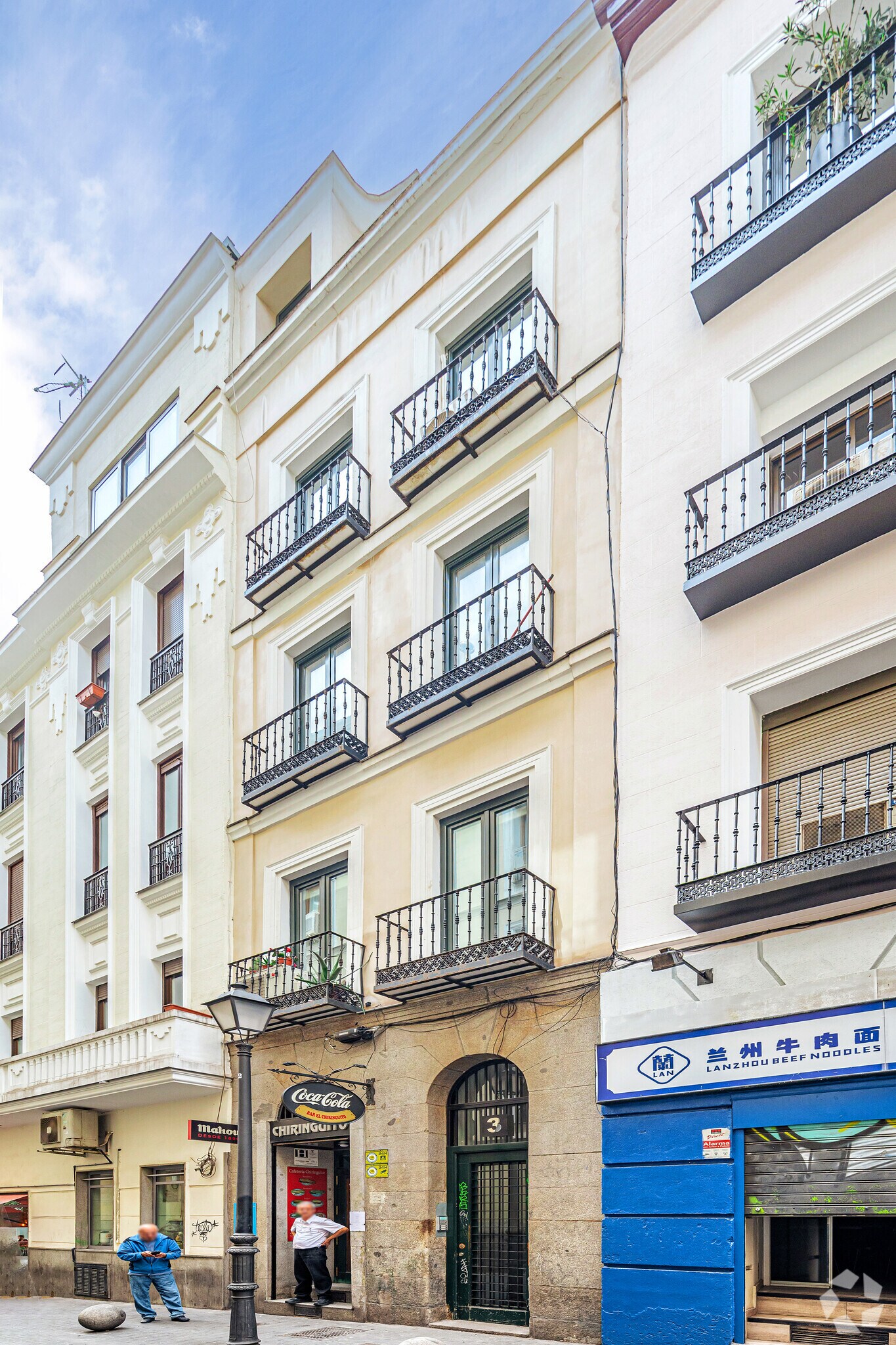 Immeuble residentiel dans Madrid, Madrid à vendre Photo principale– Image 1 sur 3