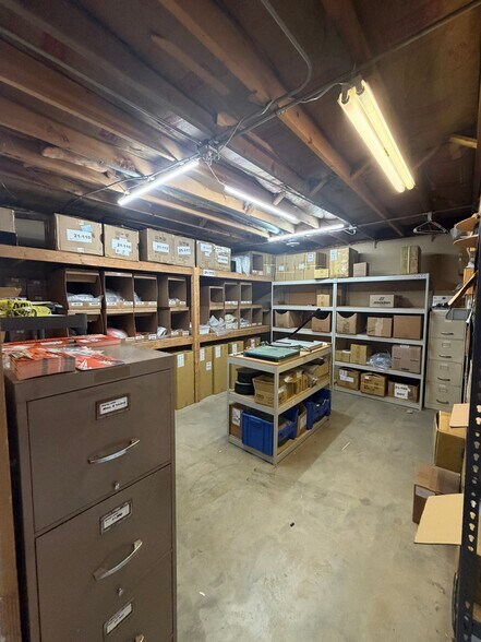 9650 Dixie Hwy, Clarkston, MI à louer - Photo de l’immeuble – Image 3 sur 4