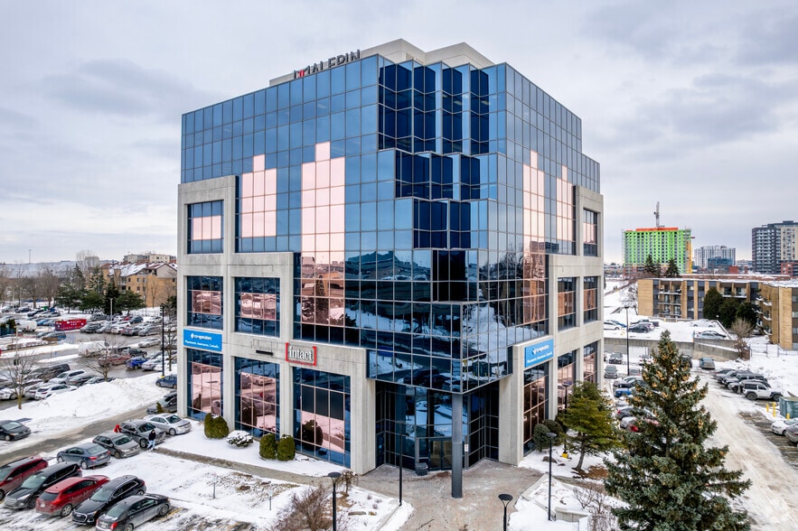 3080 Boul Le Carrefour, Laval, QC à louer - Photo principale – Image 1 sur 8